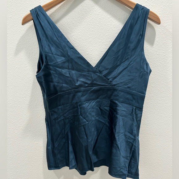 INC Silk Blend Sleeveless V-Neck Satin in Deep Teal Green Macys spring blouse - Picture 4 of 4